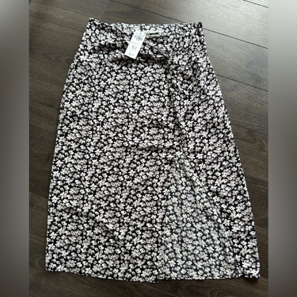 Abercrombie Floral Skirt With Tags - Picture 2 of 3
